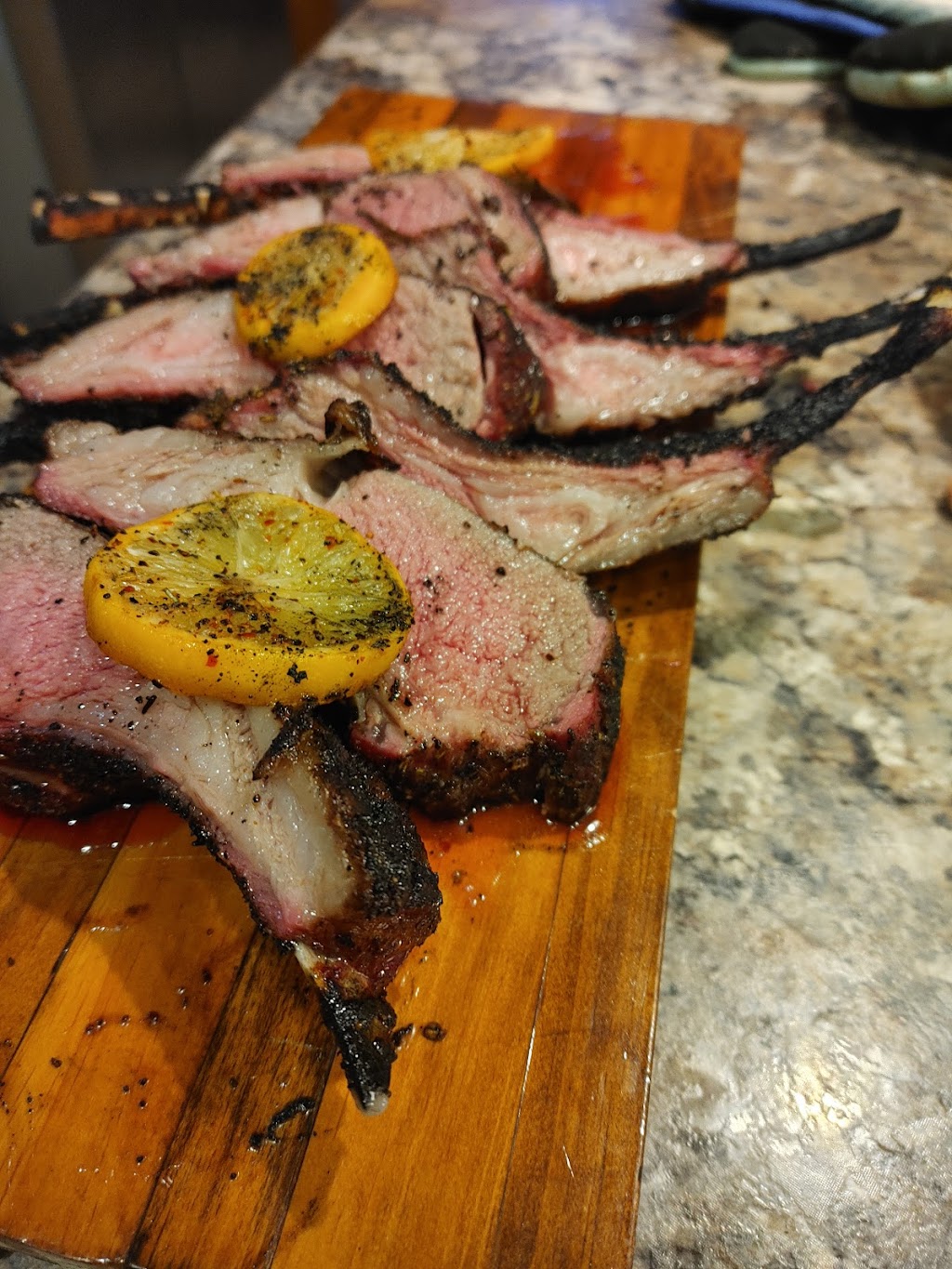 Smokey Bears Bbq | restaurant | 101 Center Rd, Easton, ME 04740, USA | 2075511035 OR +1 207-551-1035