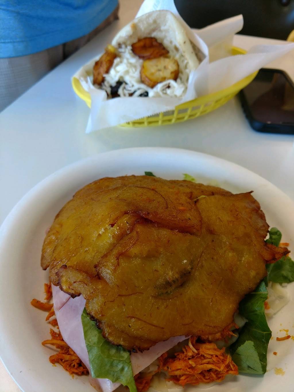 RicArepa Xpress | restaurant | 4616 4000 W suite D, West Valley City, UT 84120, USA | 8019669393 OR +1 801-966-9393