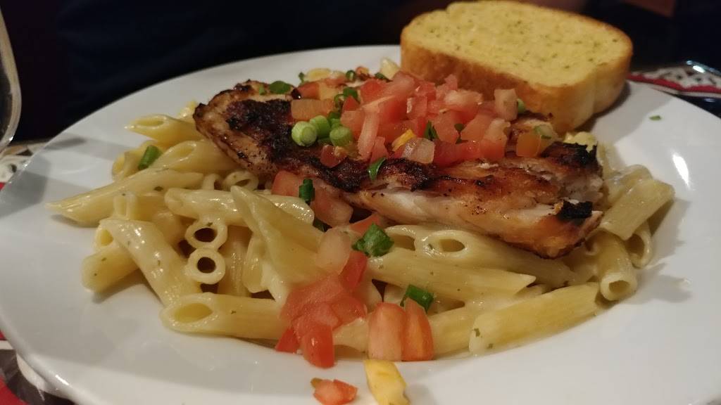 Chilis Grill & Bar | meal takeaway | 302 Cooley St, Springfield, MA 01128, USA | 4134269507 OR +1 413-426-9507