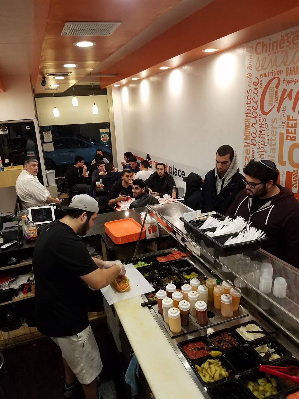 MunchPlace | restaurant | 105-25 64th Rd, Forest Hills, NY 11375, USA | 7182752998 OR +1 718-275-2998