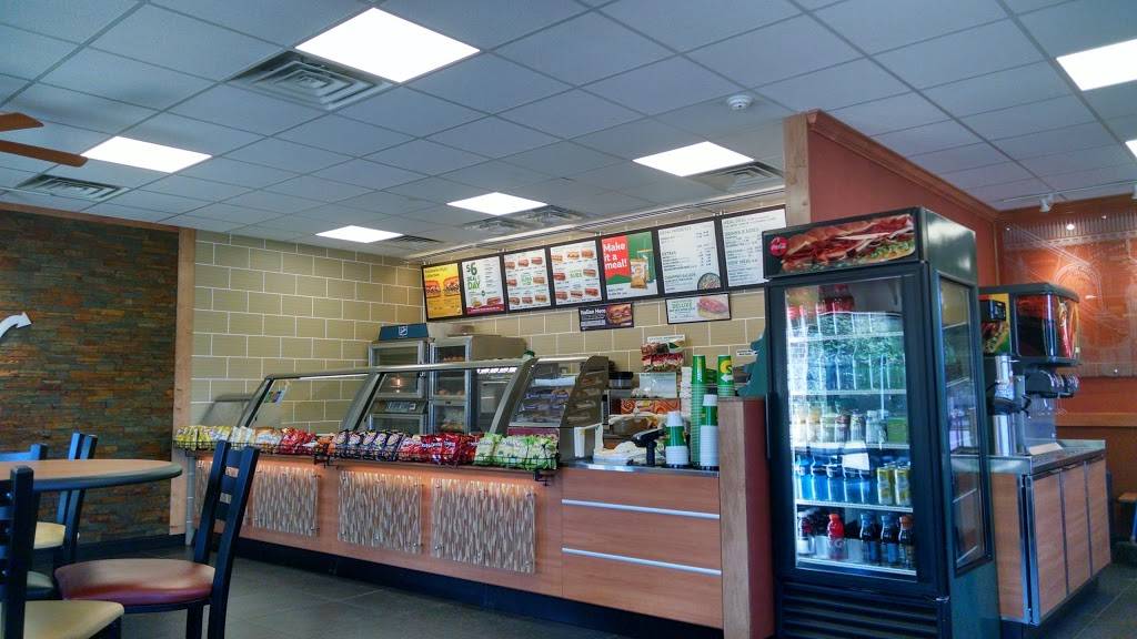 Subway | restaurant | 5335 Merle Hay Rd, Johnston, IA 50131, USA | 5152765111 OR +1 515-276-5111