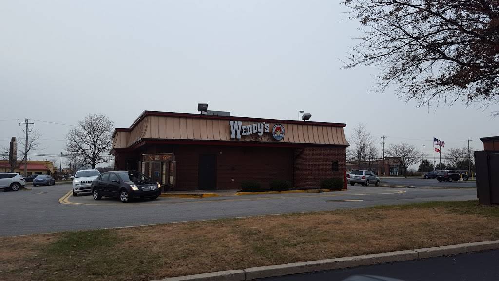 Wendys | restaurant | 28 Airport Square, North Wales, PA 19454, USA | 2153629559 OR +1 215-362-9559