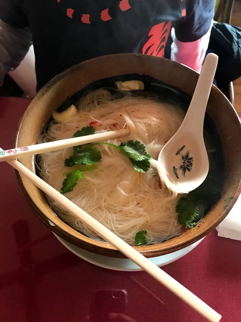 Orrapin Thai Cuisine | restaurant | 10 Boston St, Seattle, WA 98109, USA | 2062837118 OR +1 206-283-7118