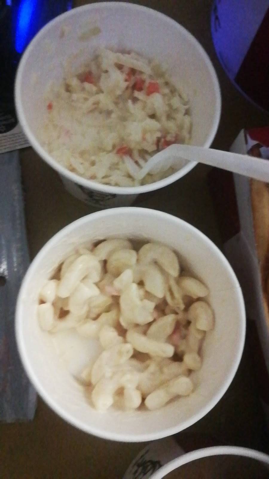 KFC | meal delivery | 507 Division St, Cobourg, ON K9A 3S3, Canada | 9053727711 OR +1 905-372-7711