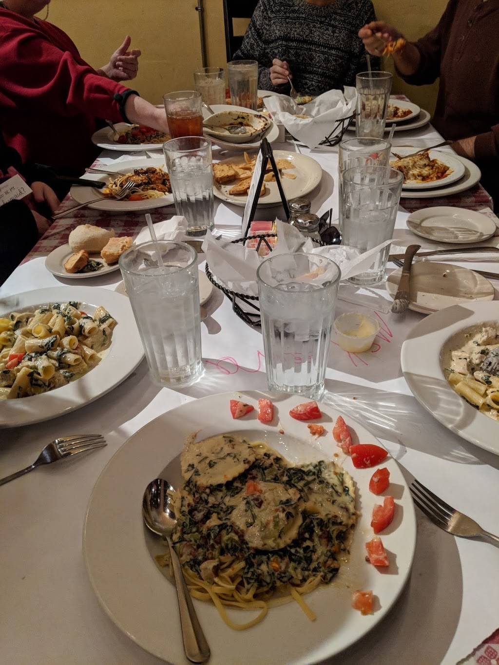 Noodles Italian Kitchen | restaurant | 3748 Mall Ave, Fayetteville, AR 72703, USA | 4794437100 OR +1 479-443-7100