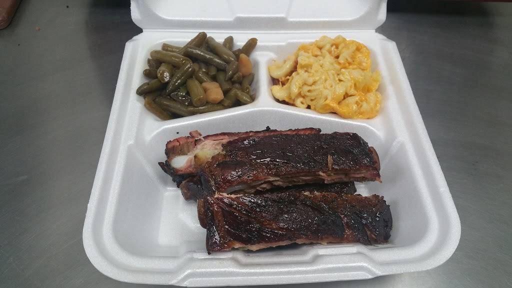 M&M Old Hickory Smokehouse BBQ | restaurant | 419 E, FL-44, Wildwood, FL 34785, USA | 4072098063 OR +1 407-209-8063