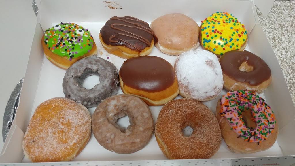 Krispy Kreme | bakery | 4904 S Cleveland Ave, Fort Myers, FL 33907, USA | 2399319926 OR +1 239-931-9926