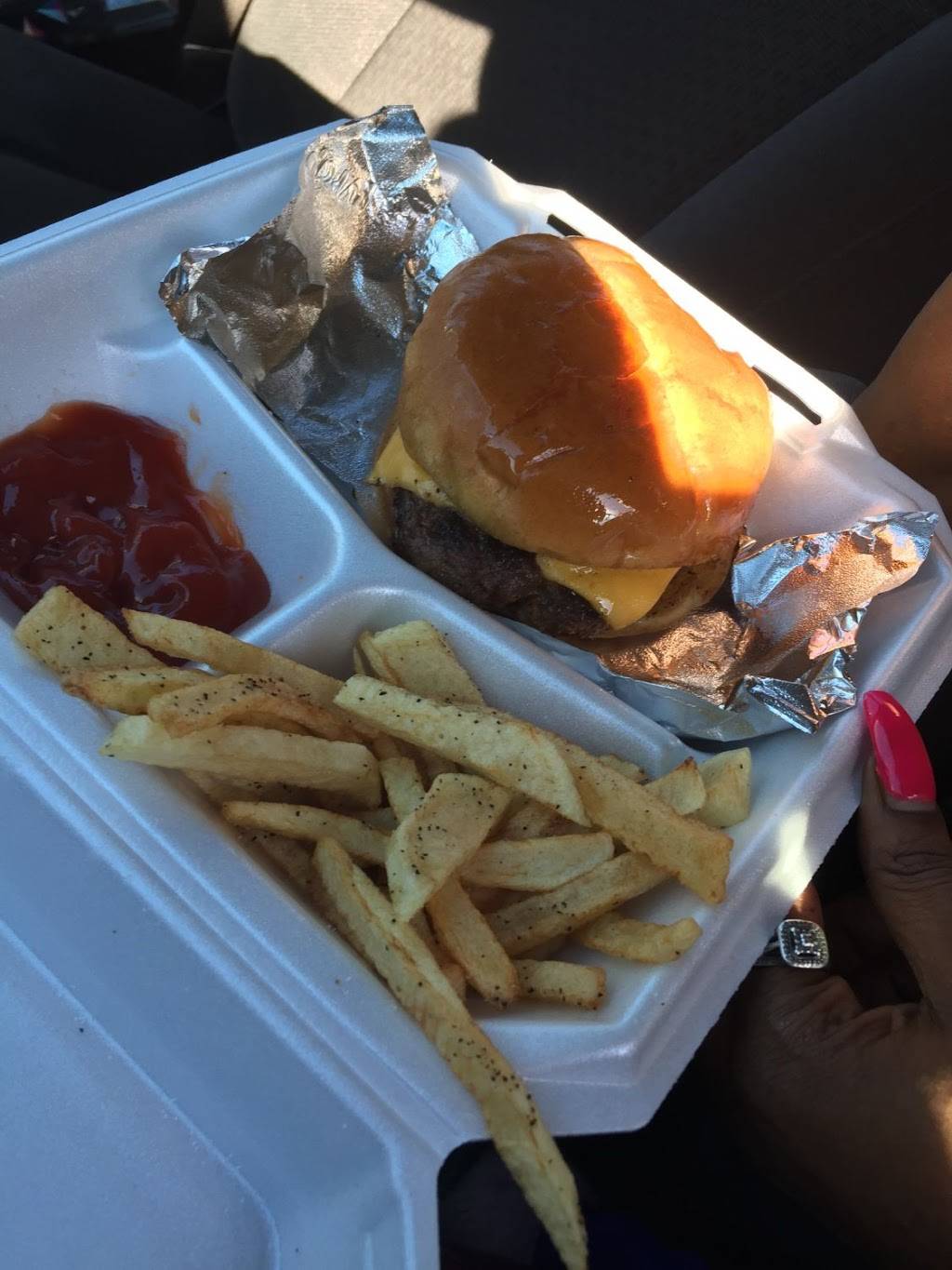 This Is It! Soul N Southern!! | restaurant | 1714 E Wassall St, Wichita, KS 67216, USA | 3164139151 OR +1 316-413-9151