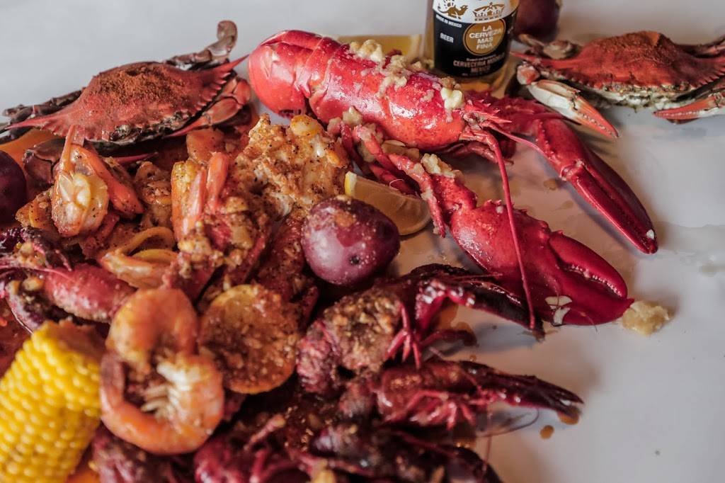 Hook & Reel Cajun Seafood Restaurant and Bar | restaurant | 363 Broadway Mall, Hicksville, NY 11801, USA | 5167190388 OR +1 516-719-0388