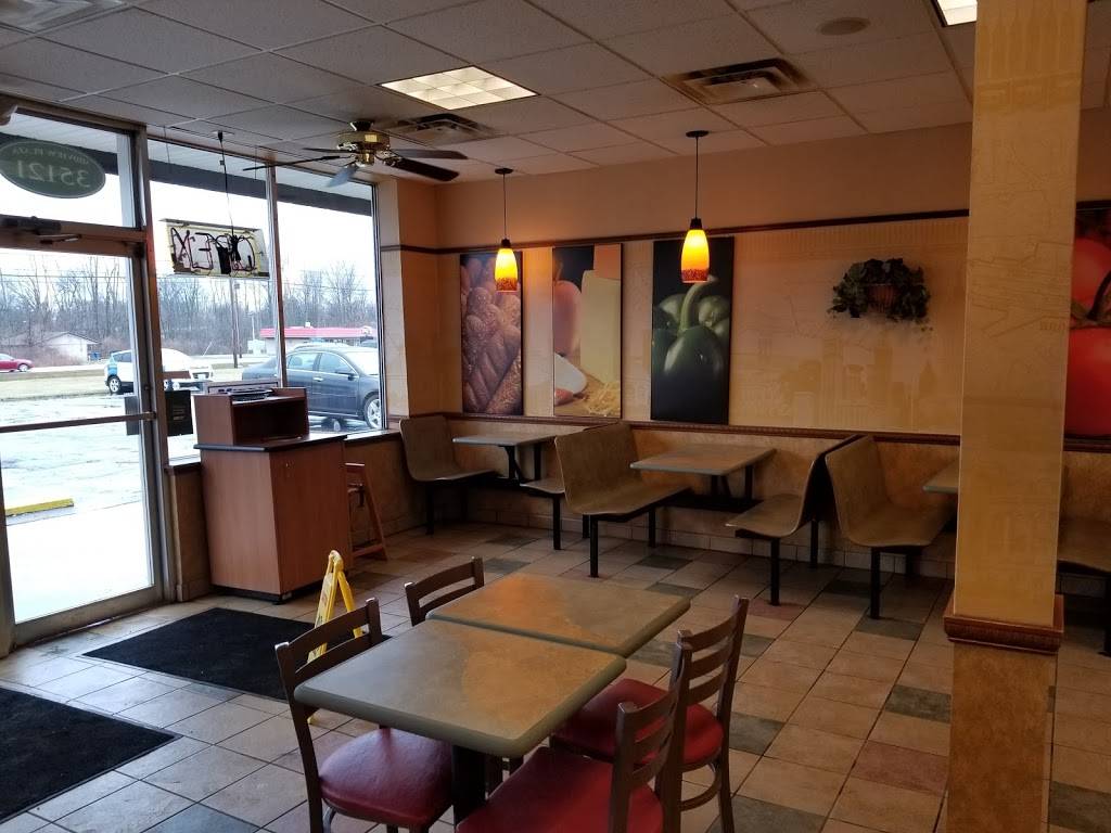 Subway | restaurant | 35121 E Royalton Rd, Grafton, OH 44044, USA | 4407488000 OR +1 440-748-8000