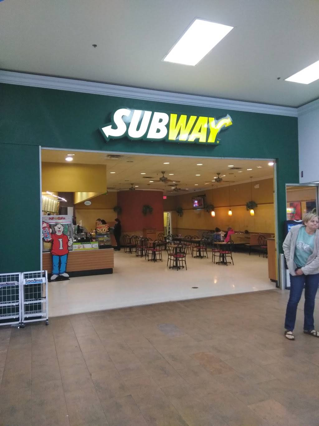 Subway | restaurant | 2500 W Stone Dr, Kingsport, TN 37660, USA | 4232467789 OR +1 423-246-7789