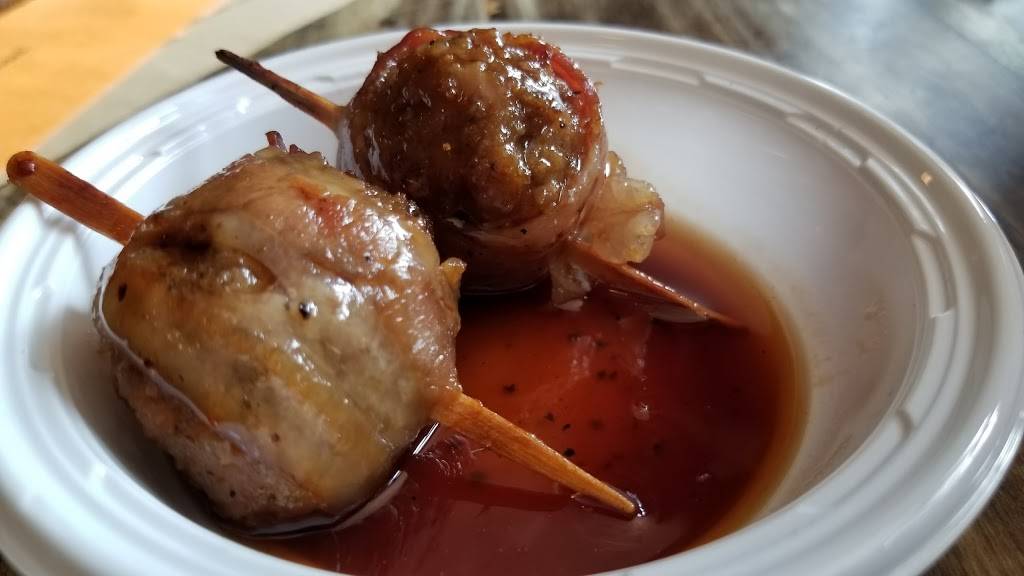 Dawson Street Pub | restaurant | 100 Dawson St, Philadelphia, PA 19127, USA | 2154825677 OR +1 215-482-5677