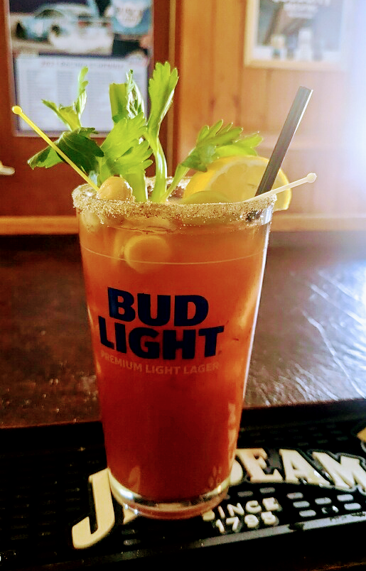 Pliers Full Circle Pub & Restaurant | restaurant | 3704 Highland Dr, Port Washington, WI 53074, USA | 2622615050 OR +1 262-261-5050