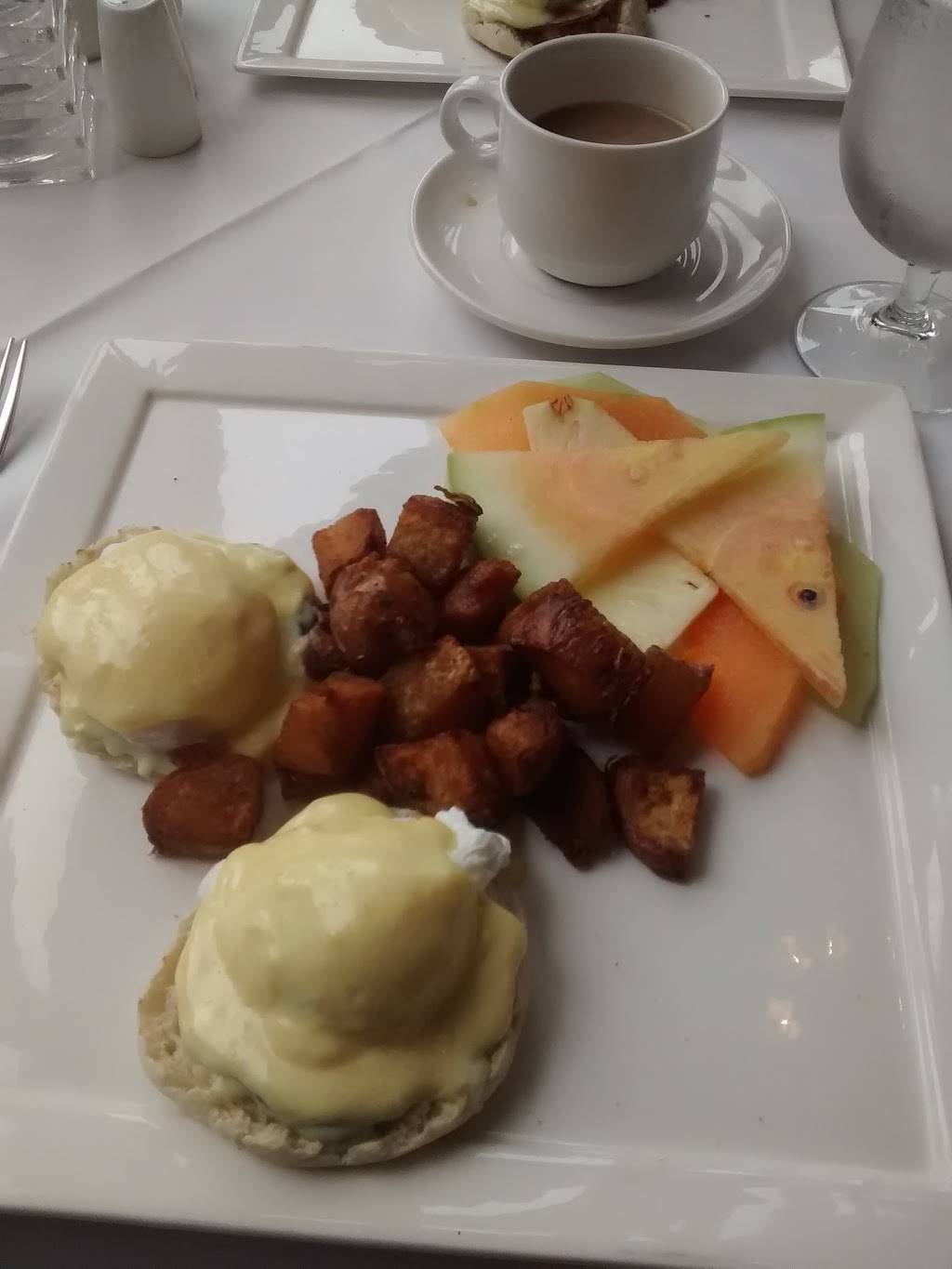 Gala Restaurant & Bar | restaurant | 222 Adams Rd, Williamstown, MA 01267, USA | 4134589590 OR +1 413-458-9590