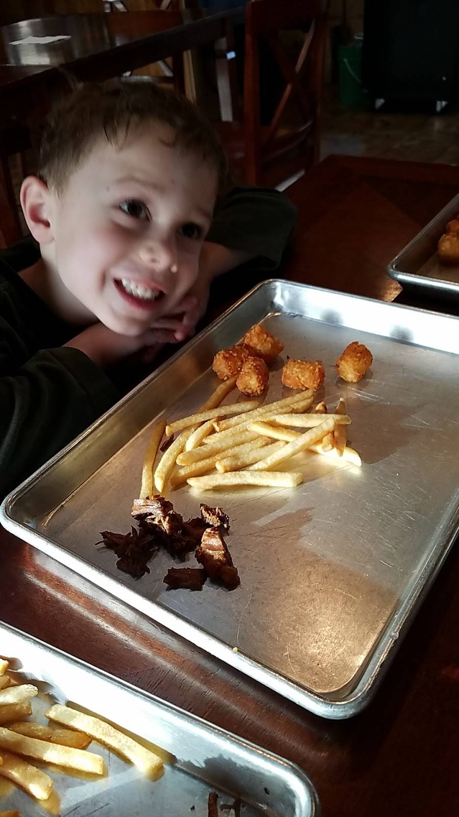 Berts Chuckwagon BBQ | restaurant | 203 Villa Rd, Newberg, OR 97132, USA | 5035608855 OR +1 503-560-8855