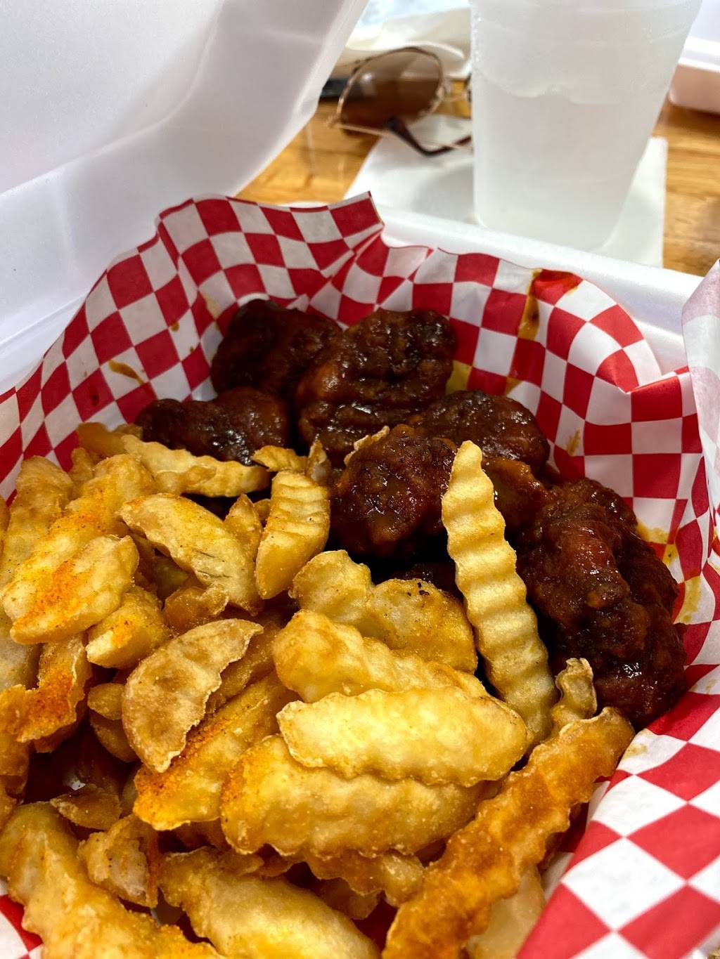 Pon Di River Caribbean Bar and Bistro | restaurant | 2344 Broad River Rd, Columbia, SC 29210, USA | 8036384220 OR +1 803-638-4220