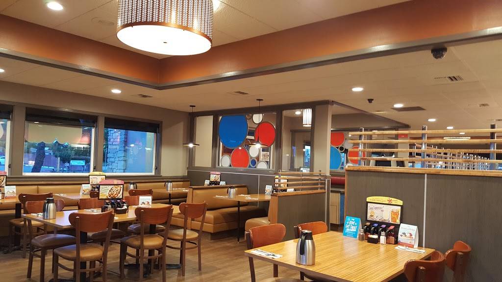 IHOP | restaurant | 1150 E Yosemite Ave, Manteca, CA 95336, USA | 2098253950 OR +1 209-825-3950