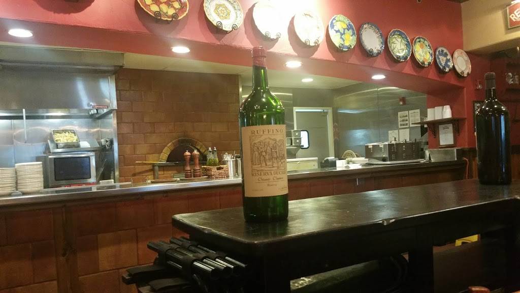 Johnny Carinos | restaurant | 137 N Rangeline Rd, Joplin, MO 64801, USA | 4172069090 OR +1 417-206-9090