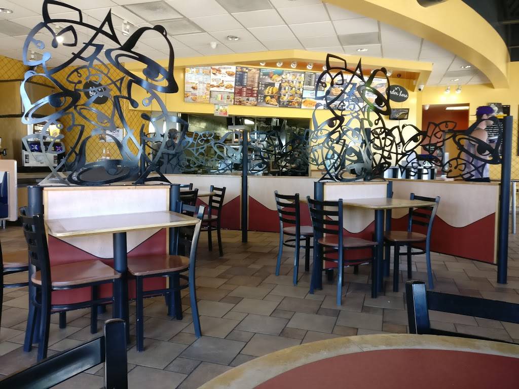 Taco Bell | meal takeaway | 4105 Chambers Rd, Denver, CO 80239, USA | 3033074338 OR +1 303-307-4338