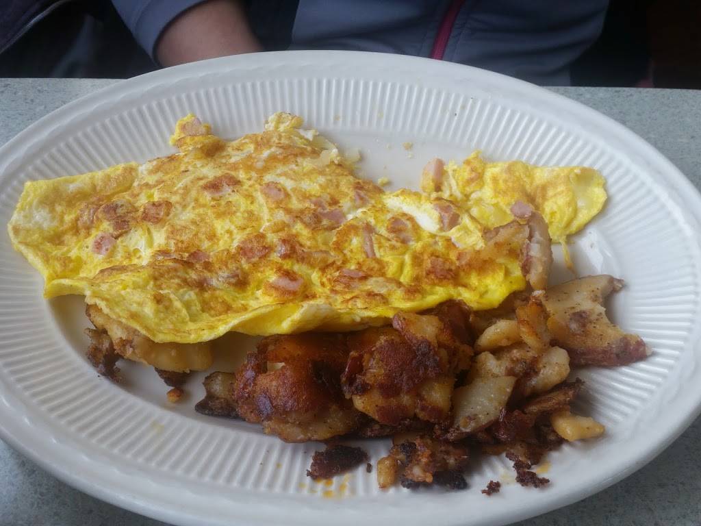 Blanchards 101 Diner | restaurant | 322 Cambridge St, Worcester, MA 01603, USA | 5087984070 OR +1 508-798-4070