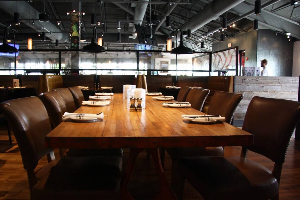 Not Your Average Joes | restaurant | 221 Daniel Webster Hwy, Nashua, NH 03060, USA | 6033187777 OR +1 603-318-7777