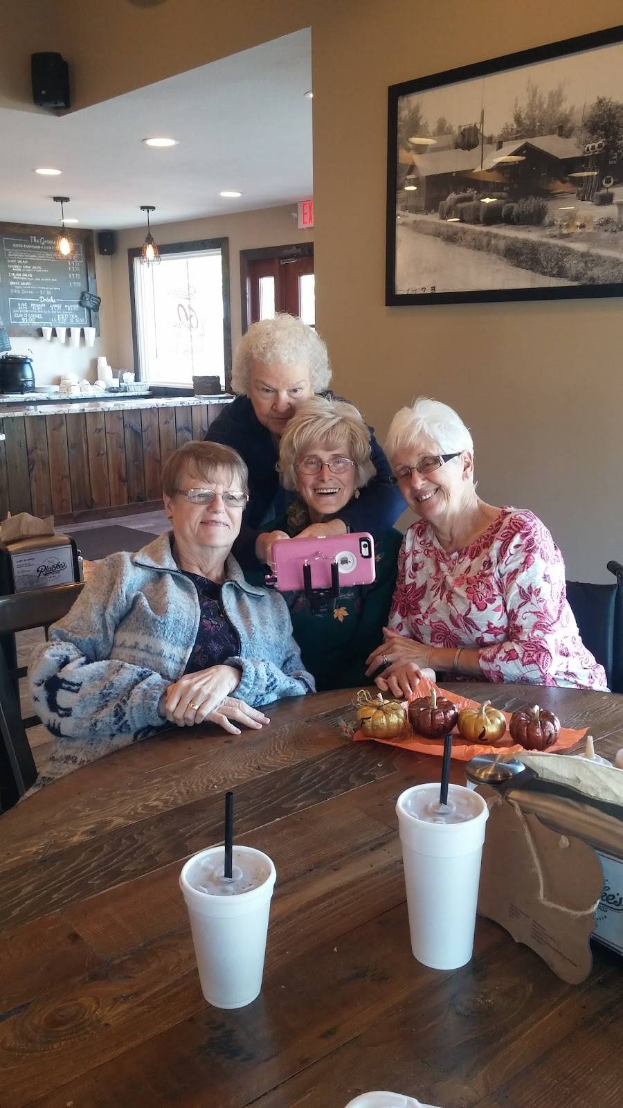 Plackes | restaurant | 303 Bluffs St, Bluffs, IL 62621, USA | 2177543376 OR +1 217-754-3376