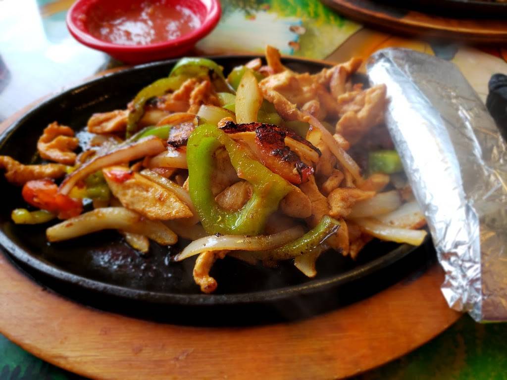 Sergio Mexican Bar & Grill | restaurant | 1330 W McCord St, Centralia, IL 62801, USA | 6185335801 OR +1 618-533-5801