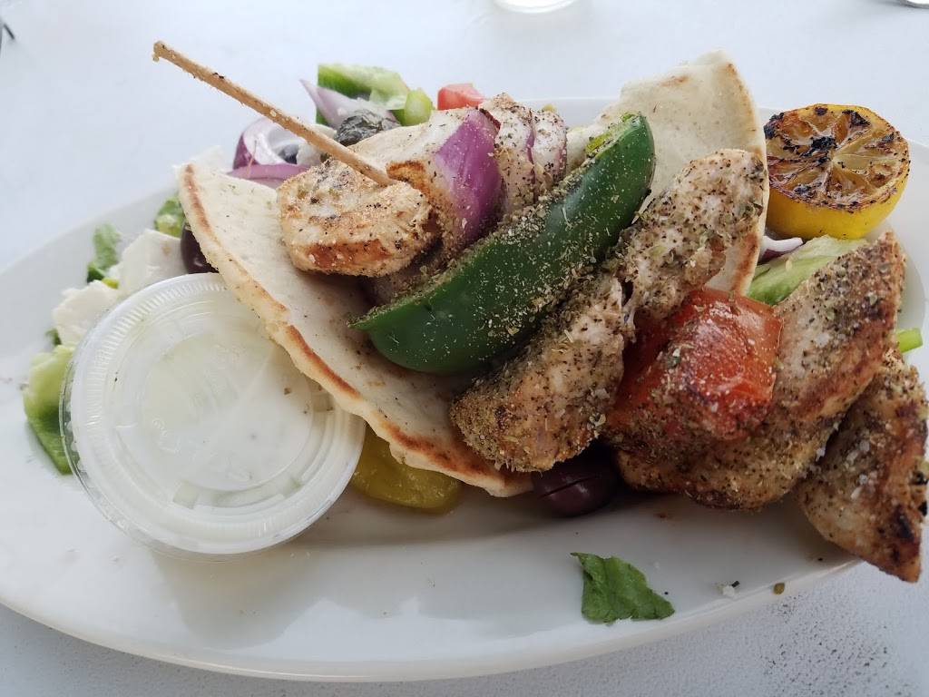 The View Grill | restaurant | 111 Lattingtown Rd, Glen Cove, NY 11542, USA | 5162009603 OR +1 516-200-9603