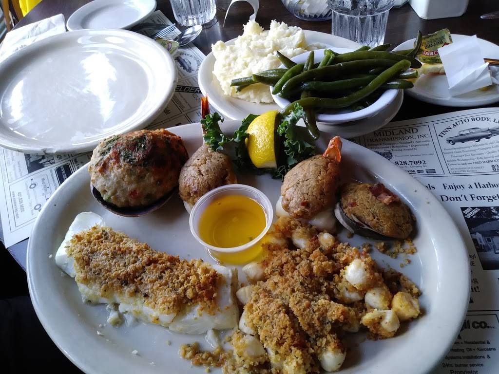 Crows Nest Restaurant | restaurant | 288 Arnolds Neck Dr, Warwick, RI 02886, USA | 4017326575 OR +1 401-732-6575