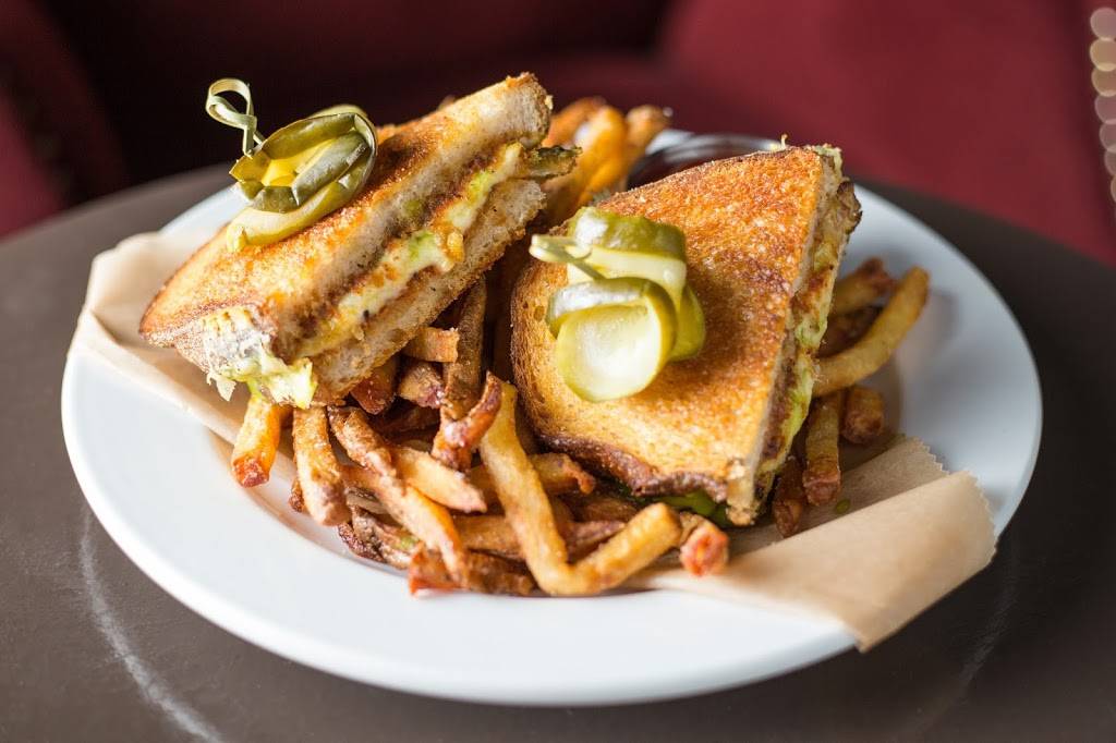 The Barrelhouse Flat | restaurant | 2624 N Lincoln Ave, Chicago, IL 60614, USA | 7738570421 OR +1 773-857-0421