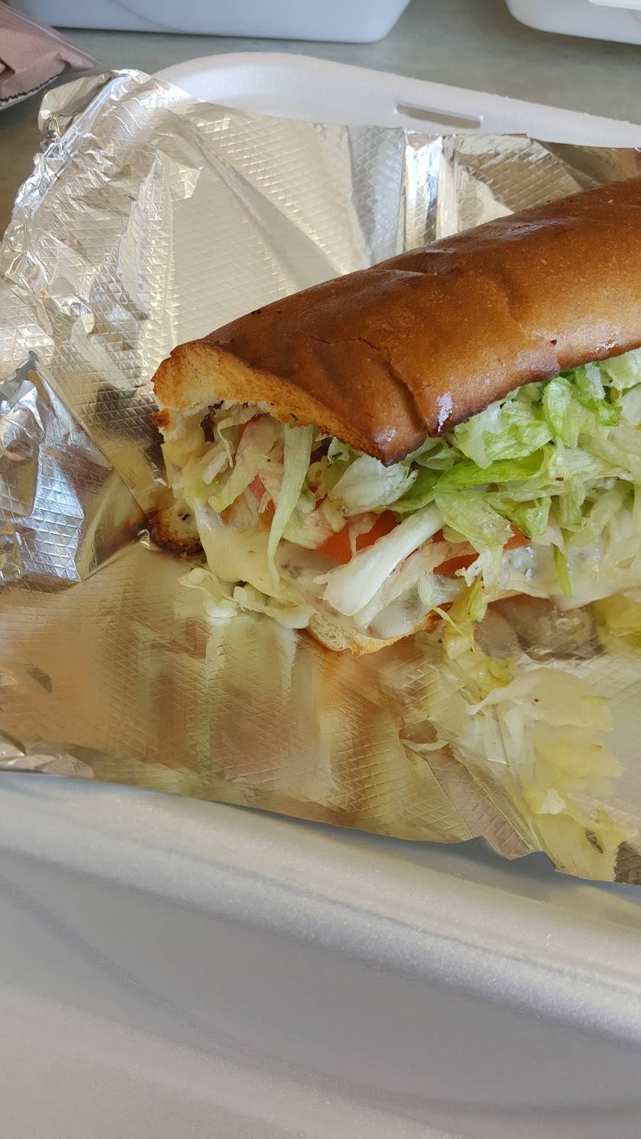 Tail Gate Deli | restaurant | 741 Delaware Rd, Buffalo, NY 14223, USA | 7168775401 OR +1 716-877-5401