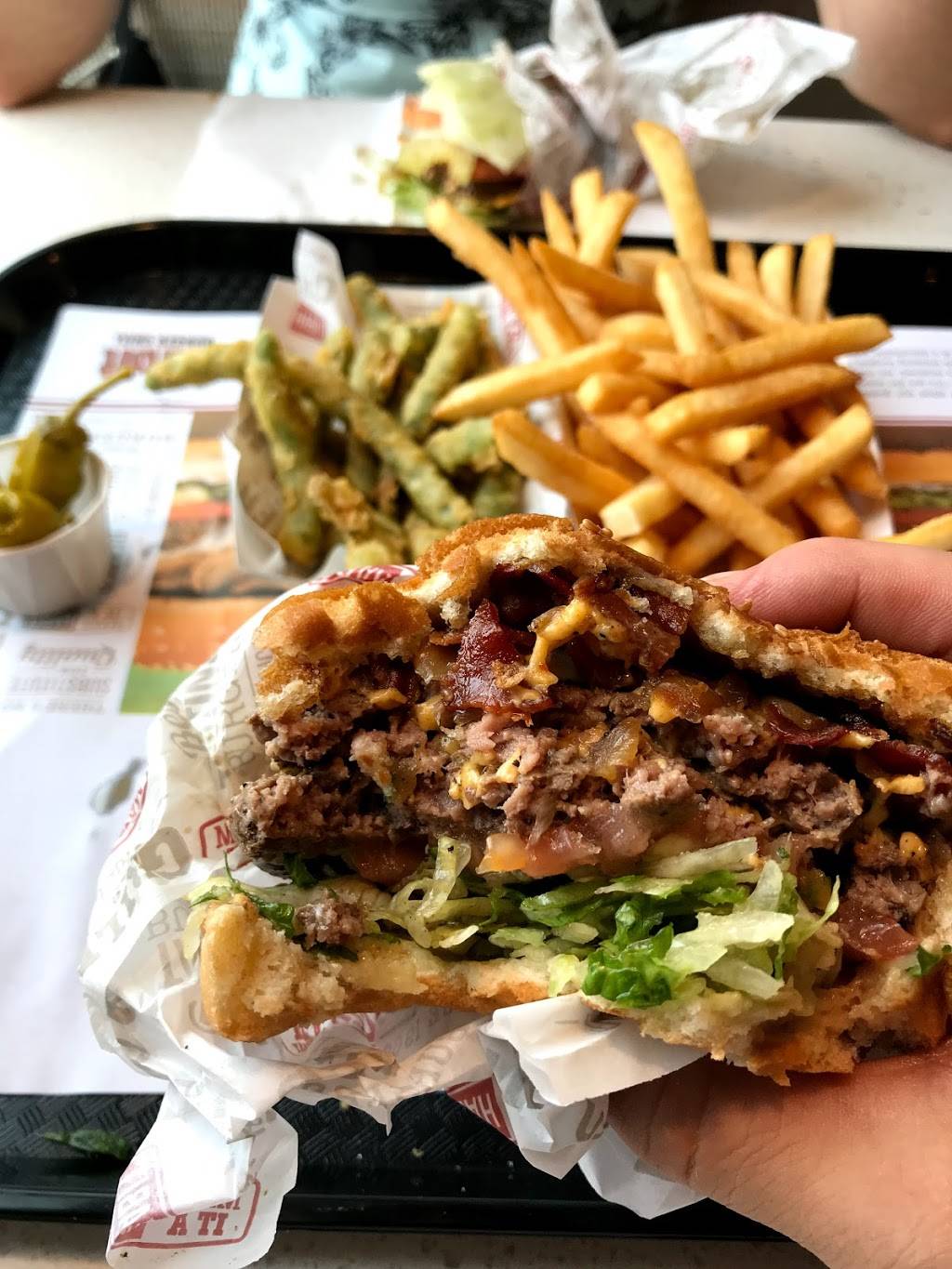 The Habit Burger Grill | restaurant | 2682 Naglee Rd #100, Tracy, CA 95304, USA | 2093622540 OR +1 209-362-2540