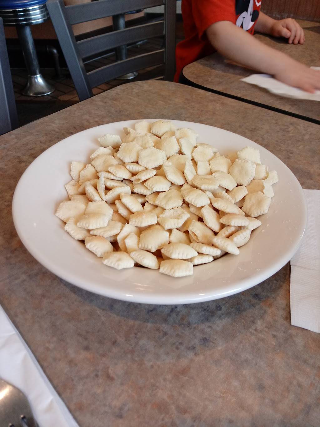 Skyline Chili | restaurant | 10869 Montgomery Rd, Cincinnati, OH 45242, USA | 5134894404 OR +1 513-489-4404