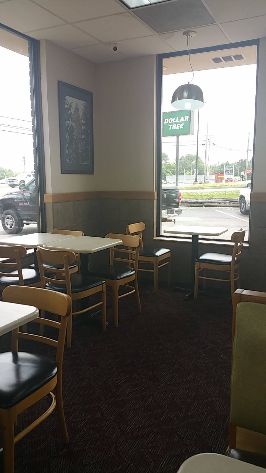 Wendys | restaurant | 1020 Mineral Wells Ave, Paris, TN 38242, USA | 7316422788 OR +1 731-642-2788