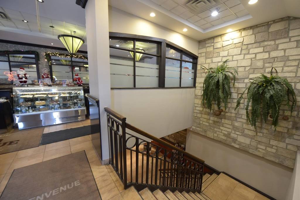 Casa Grecque | restaurant | 10460 Boulevard de lOrmière, Québec, QC G2B 3L3, Canada | 4188420440 OR +1 418-842-0440