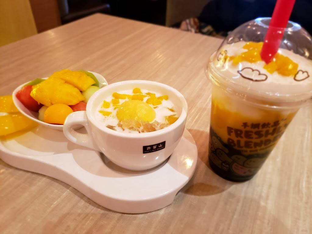 Hui Lau Shan | meal takeaway | 701 Wonderland Rd N, London, ON N6H 0H8, Canada | 5197012116 OR +1 519-701-2116