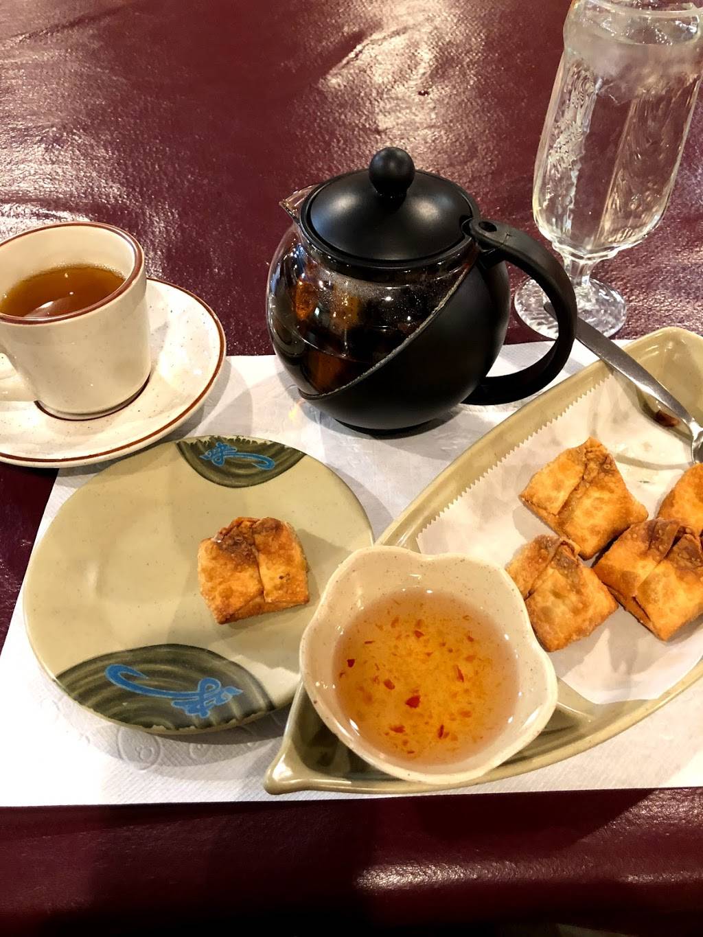 Thai Hut Restaurant | restaurant | 1441 Sandy Hollow Rd, Rockford, IL 61109, USA | 8153980522 OR +1 815-398-0522