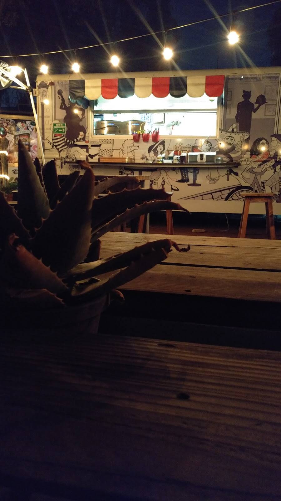 Le Pinche Francés | restaurant | Gastélum 957, Zona Centro, 22800 Ensenada, B.C., Mexico | 016461029625 OR +52 646 102 9625