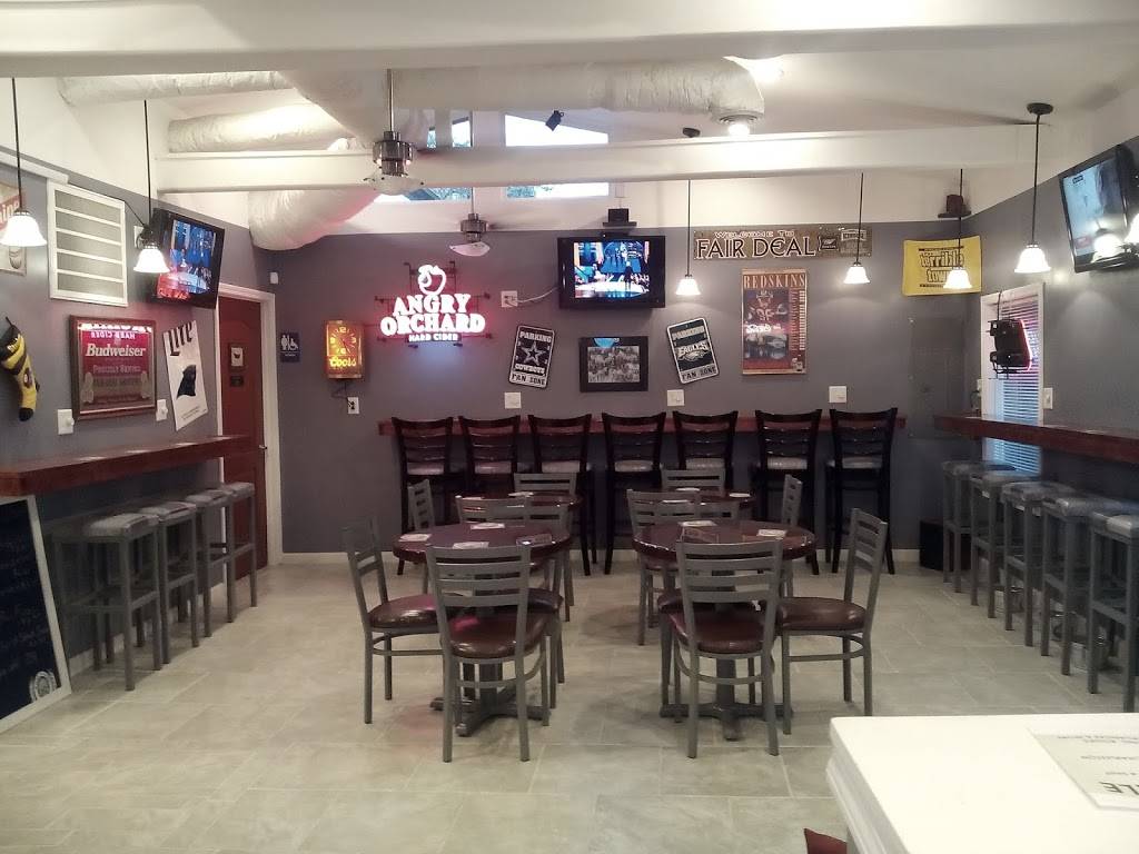 Fair Deal Gro. The Spot 47 | restaurant | 5053, 47 Cooper St, Charleston, SC 29403, USA | 8544443167 OR +1 854-444-3167