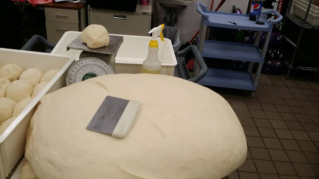 Subway | restaurant | 3025-27 S 60th St, Milwaukee, WI 53219, USA | 4143215344 OR +1 414-321-5344