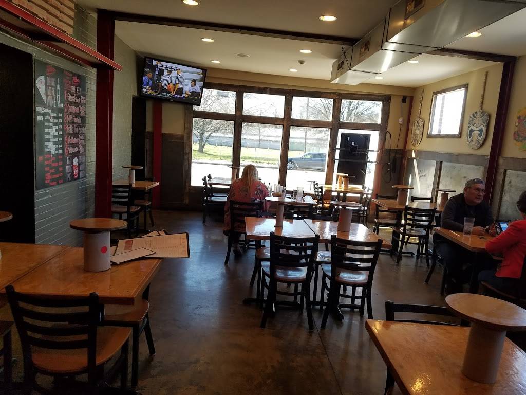 Aldos Pizza Pies - Midtown | restaurant | 752 Cooper St, Memphis, TN 38104, USA | 9017257437 OR +1 901-725-7437