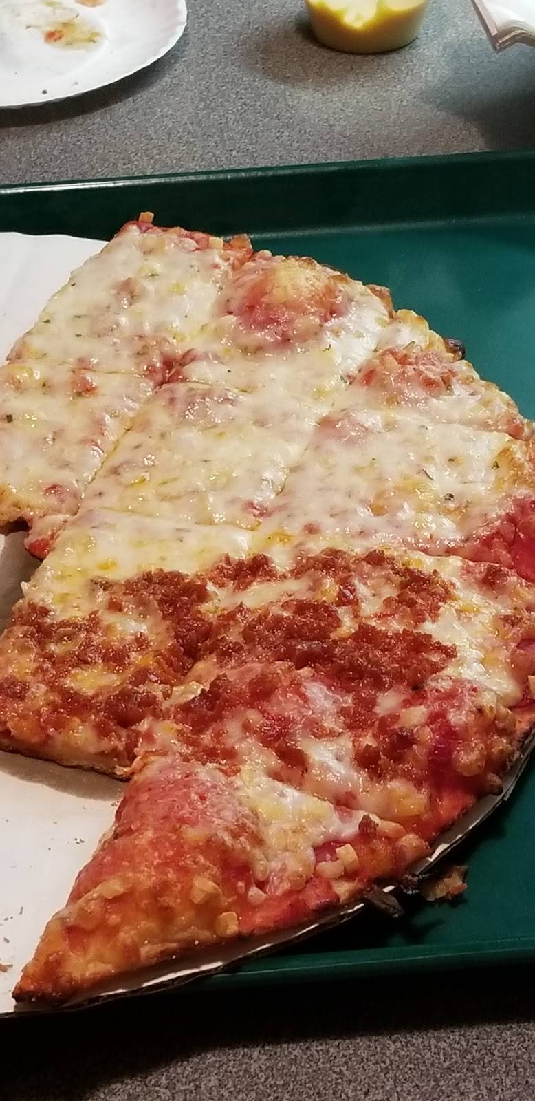 Pizza King Wea Plaza | restaurant | 3613 S 18th St, Lafayette, IN 47909, USA | 7654718555 OR +1 765-471-8555