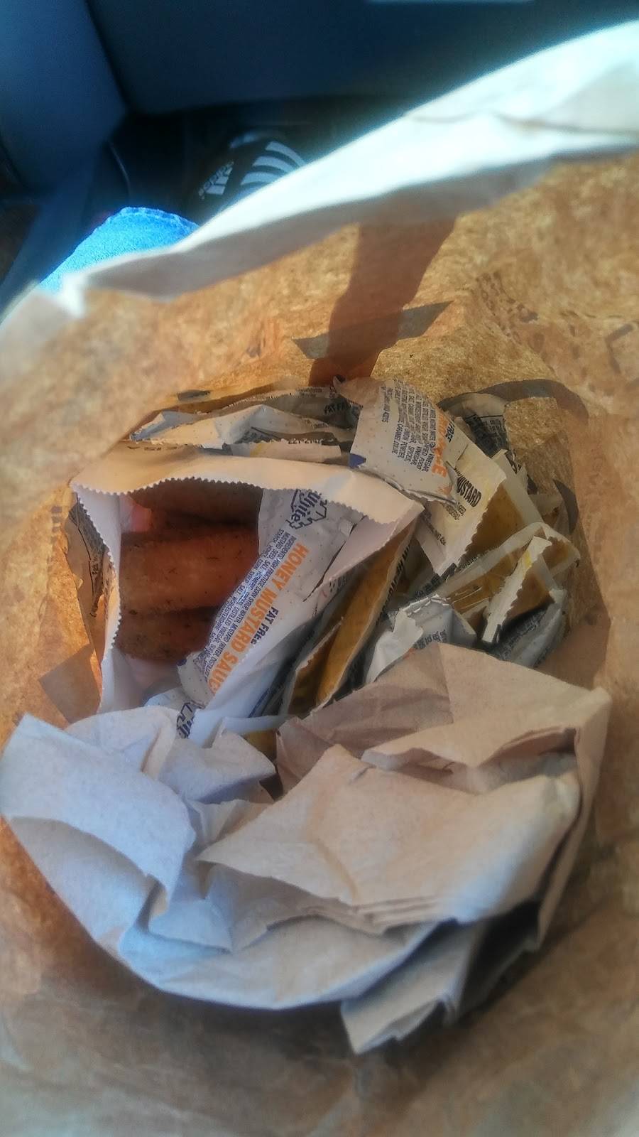 White Castle | restaurant | 10099 E Washington St, Indianapolis, IN 46229, USA | 3178971247 OR +1 317-897-1247