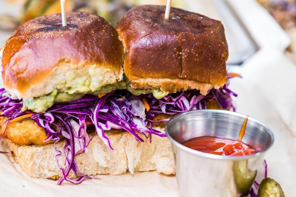 Sangria on the Burg | restaurant | 5115 Fredericksburg Rd, San Antonio, TX 78229, USA | 2102653763 OR +1 210-265-3763