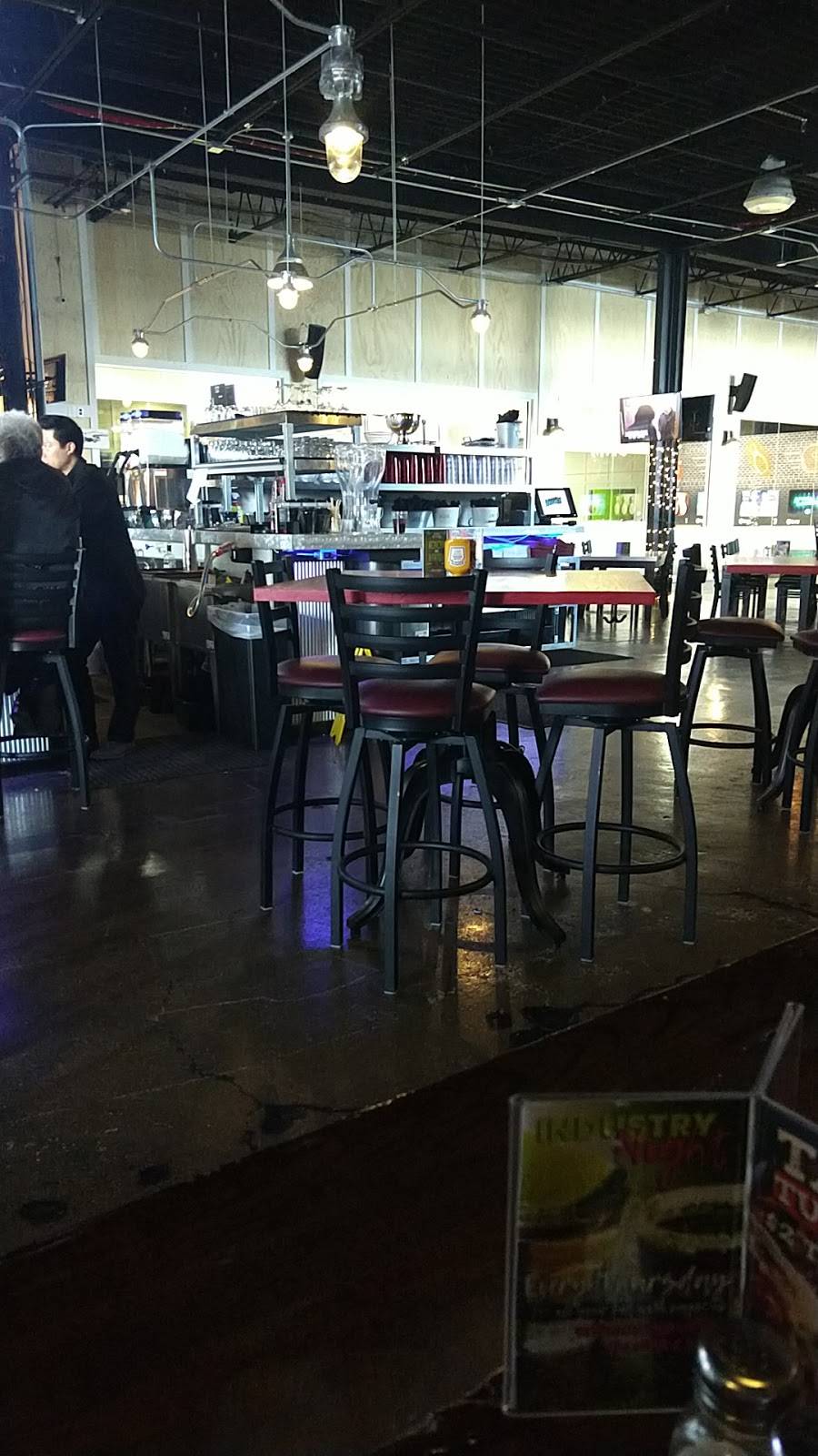 925 Social | restaurant | 925 N Lapeer Rd Suite 193, Oxford, MI 48371, USA | 2483284887 OR +1 248-328-4887