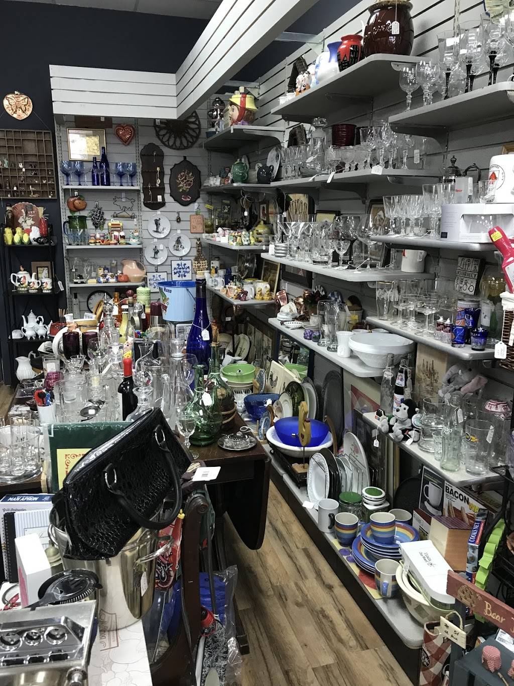 Animal Lovers Society Shoppe & Cafe | restaurant | 5482 W Sample Rd, Margate, FL 33073, USA | 9542632613 OR +1 954-263-2613