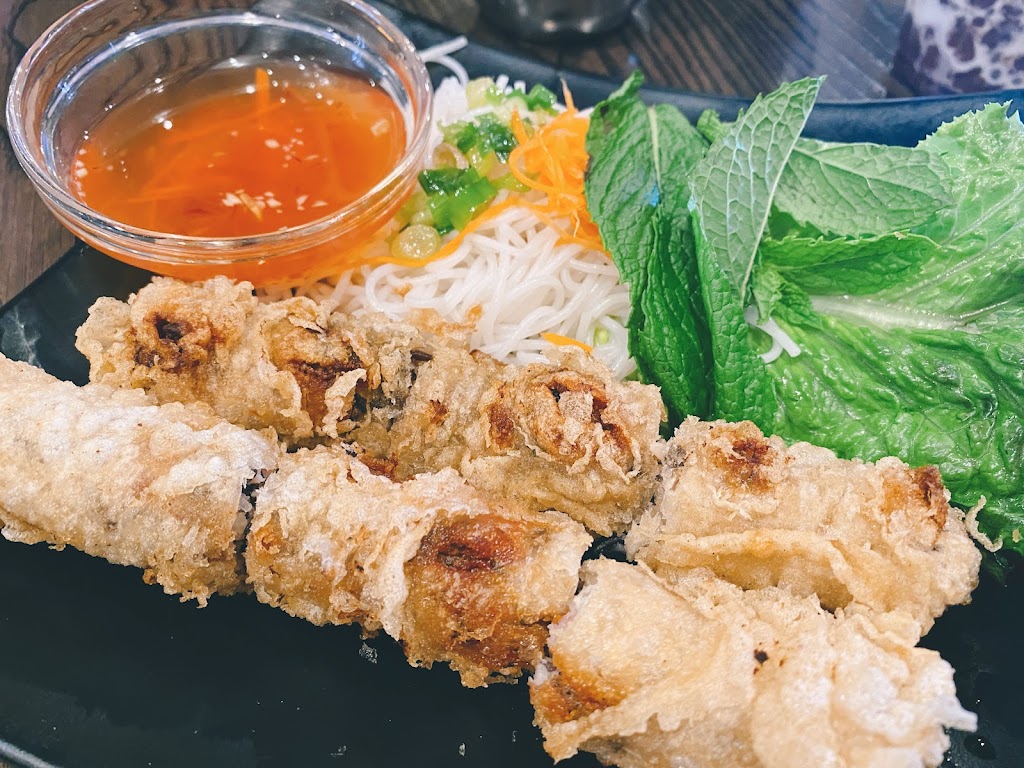 Little Vietnamese Bistro | restaurant | 422 San Mateo Ave, San Bruno, CA 94066, USA | 6505022203 OR +1 650-502-2203