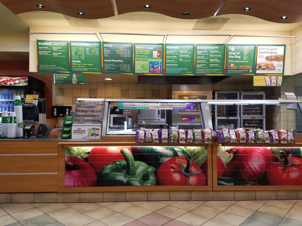 Subway Restaurants | restaurant | 1180 S Main St, Salinas, CA 93901, USA | 8317588555 OR +1 831-758-8555