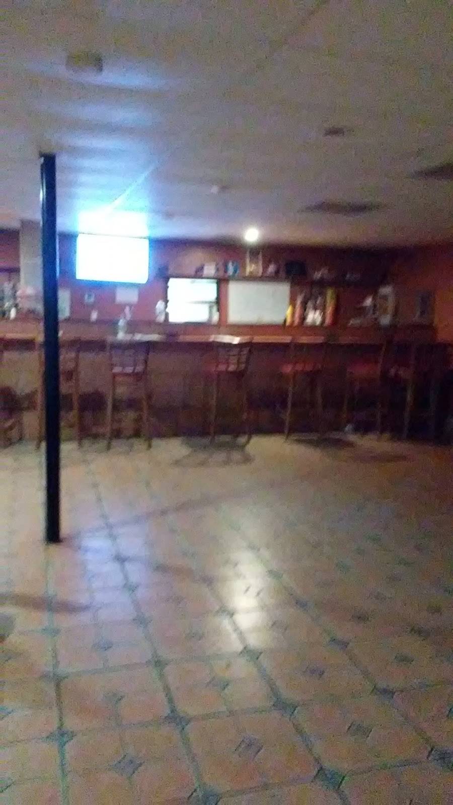 Kellys Cafe | restaurant | 941 S Delaney Ave, Avon Park, FL 33825, USA | 8636572559 OR +1 863-657-2559