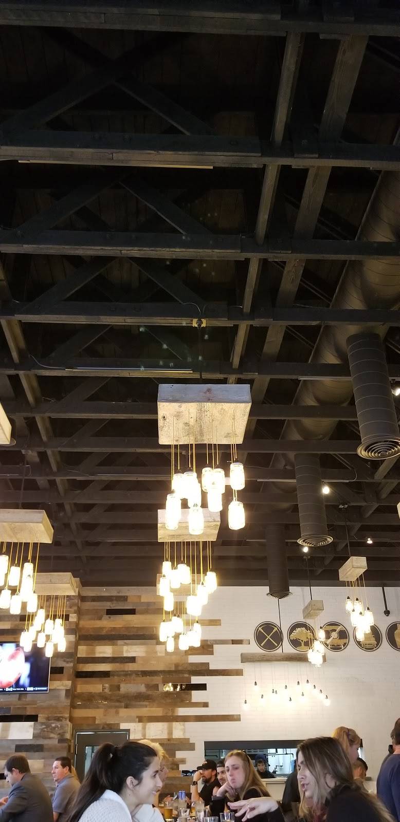 Basin 141 Social Bar & Kitchen | restaurant | 402 S Myrtle Ave, Monrovia, CA 91016, USA | 6262490358 OR +1 626-249-0358